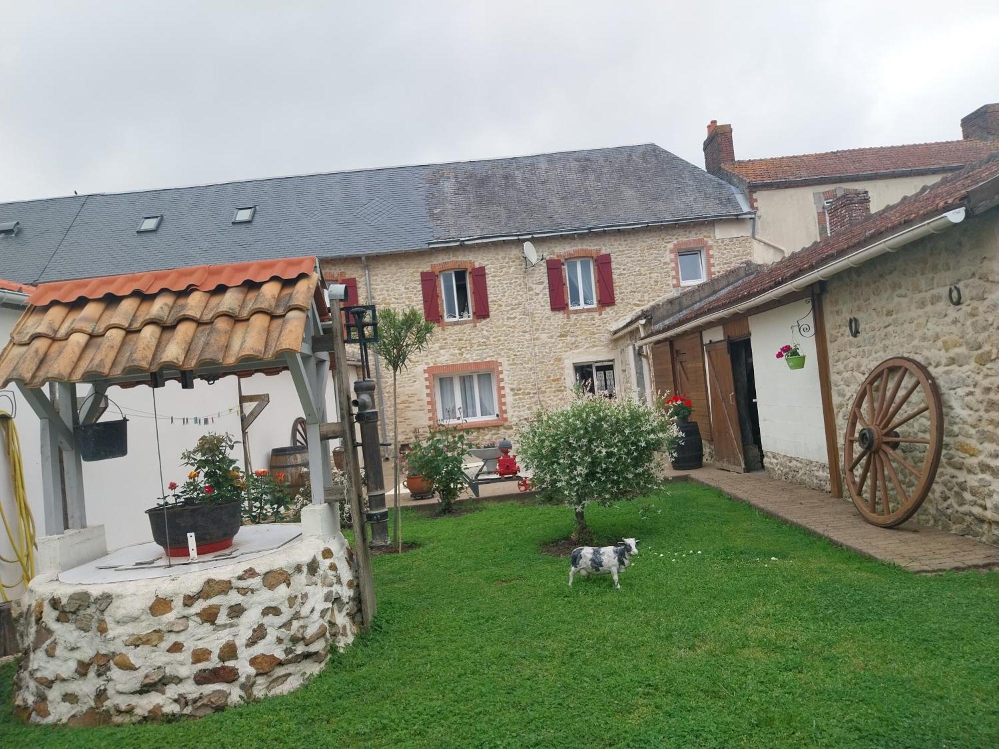 Chambre D Hote Les Frangins Avrille  Exterior photo