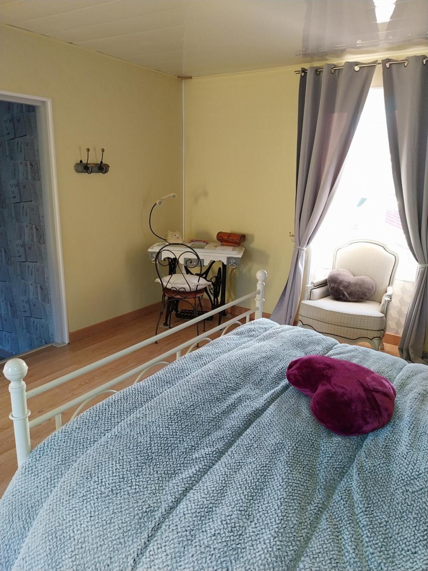 Chambre D Hote Les Frangins Avrille  Exterior photo